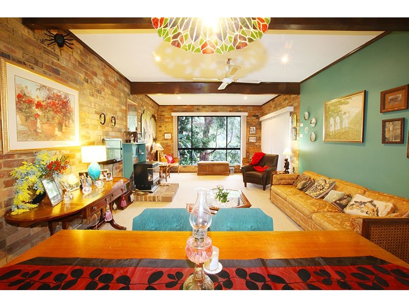 9  Gambier Ave, Sandy Point NSW 2172