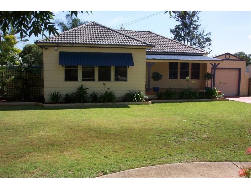 6 Birdwood Avenue, Wattle Grove NSW 2173