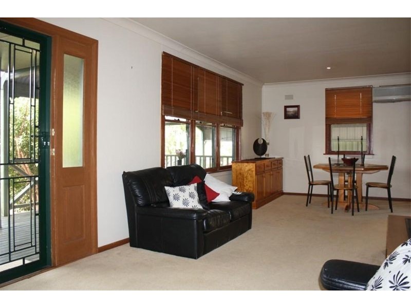 101 Derna Rd, Holsworthy NSW 2173