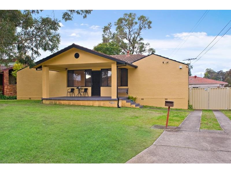 20 Wilkes Av, Moorebank NSW 2170