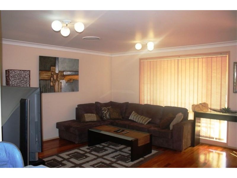 12 Implexa Court, Wattle Grove NSW 2173