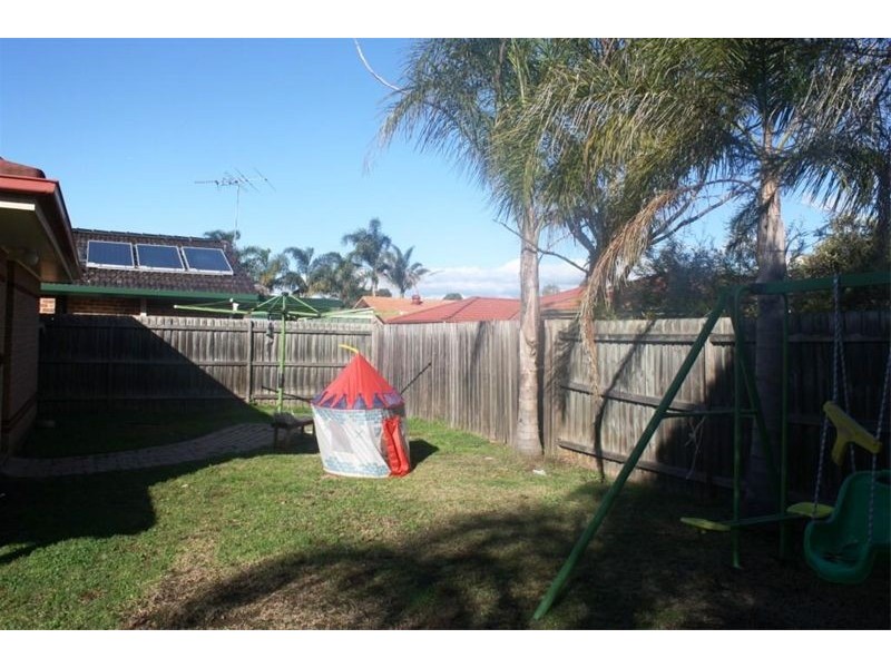 12 Implexa Court, Wattle Grove NSW 2173