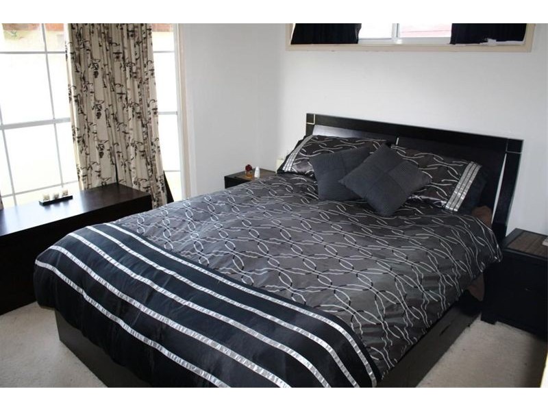 51  Derna Rd, Holsworthy NSW 2173