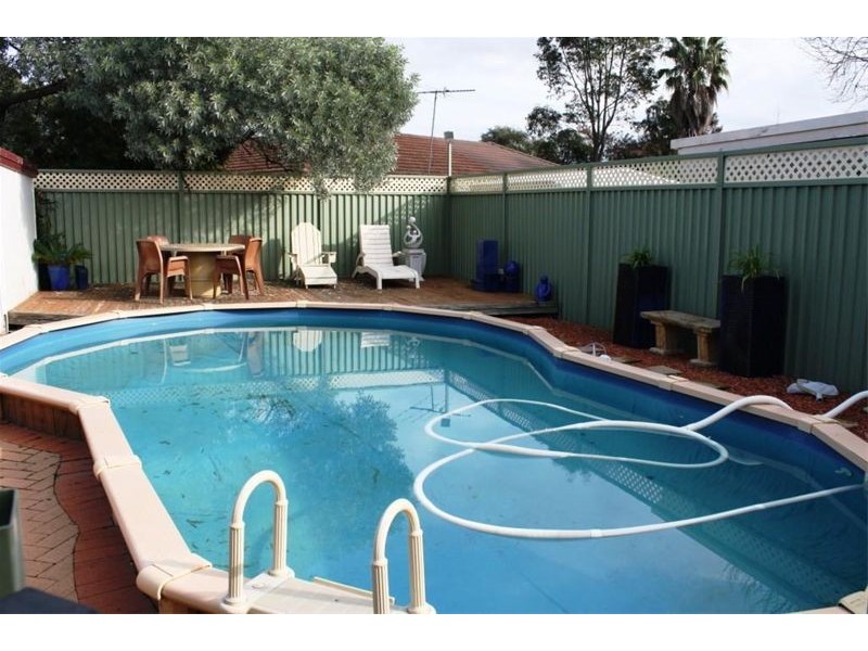 51  Derna Rd, Holsworthy NSW 2173