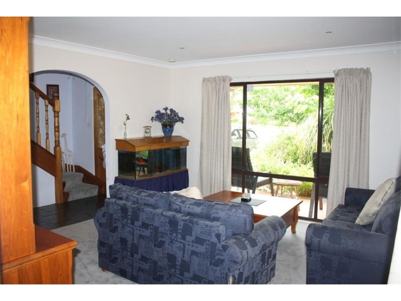 16 Beddington Crt, Wattle Grove NSW 2173