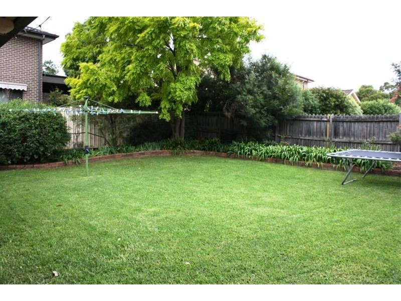 16 Beddington Crt, Wattle Grove NSW 2173