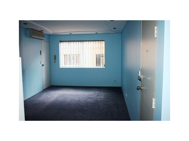 4/120 Moore St, Liverpool NSW 2170