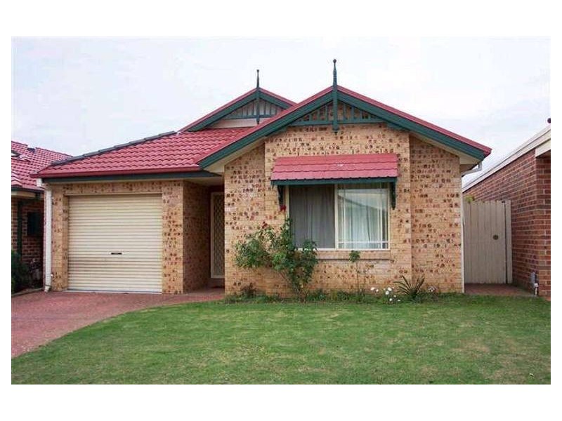 29 Banyule Crt, Wattle Grove NSW 2173