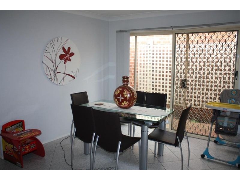 29 Banyule Crt, Wattle Grove NSW 2173