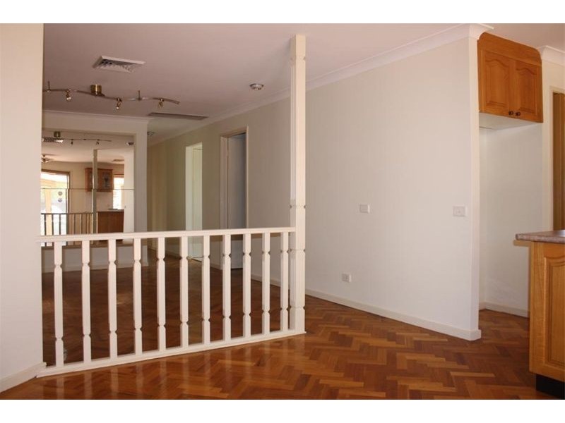 1 Implexa Crt, Wattle Grove NSW 2173
