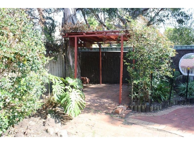 1 Implexa Crt, Wattle Grove NSW 2173