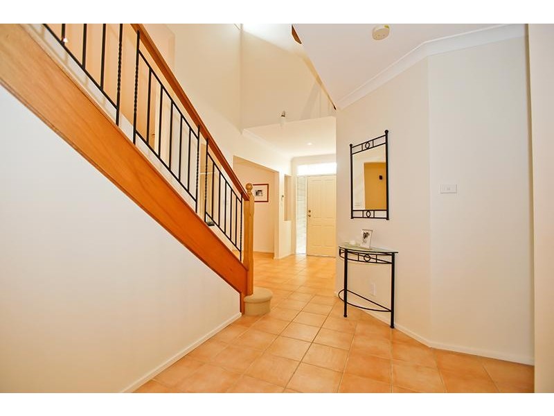 20  Costata Crt, Voyager Point NSW 2172