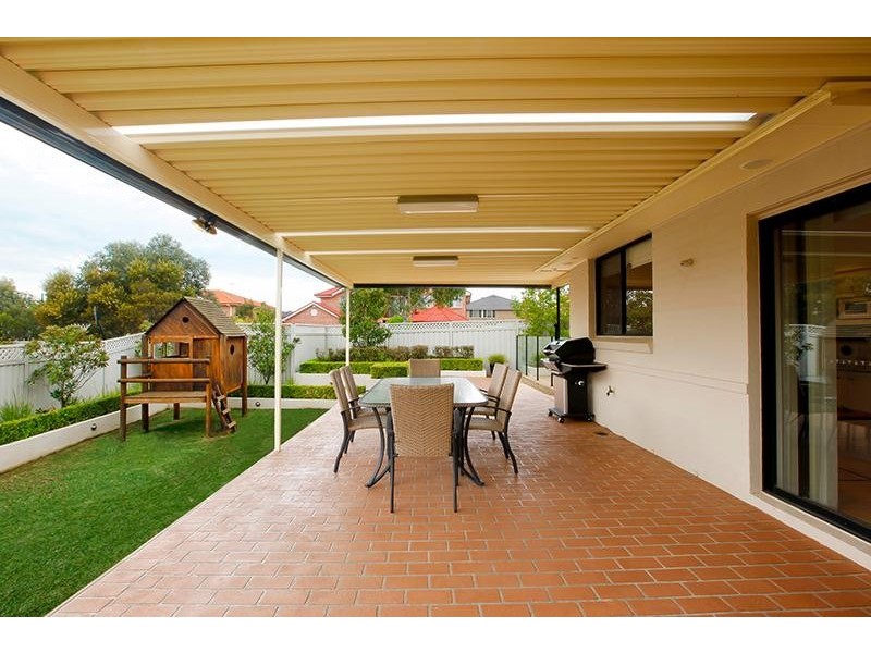 20  Costata Crt, Voyager Point NSW 2172