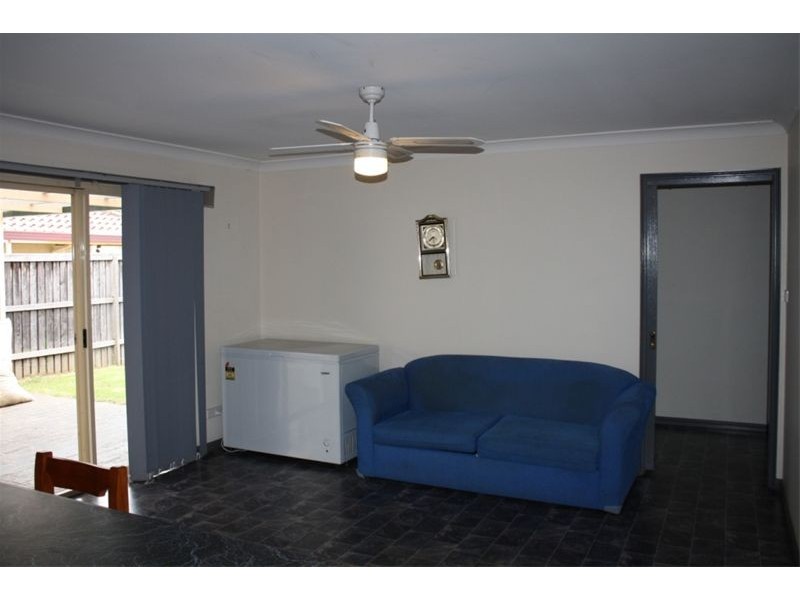 6 Cressbrook Drive, Wattle Grove NSW 2173