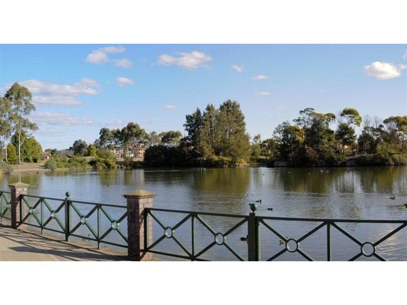 2 Eildon Court, Wattle Grove NSW 2173