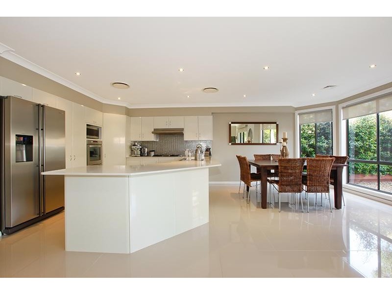 14  Beddington Crt, Wattle Grove NSW 2173