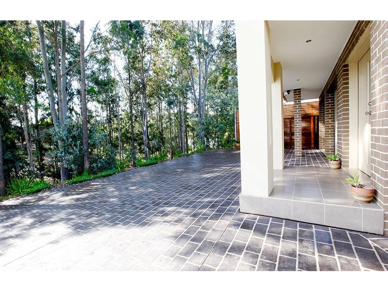 14  Beddington Crt, Wattle Grove NSW 2173