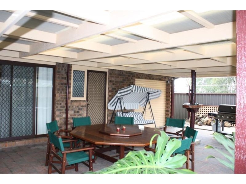 6 Kingston Pl, Abbotsbury NSW 2176