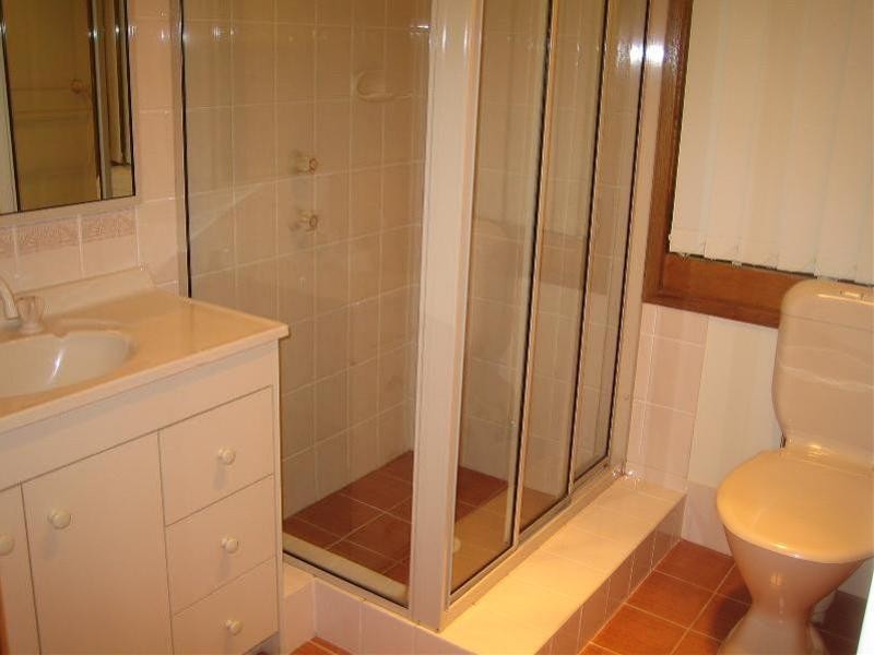 50 Lyndhurst Court, Wattle Grove NSW 2173