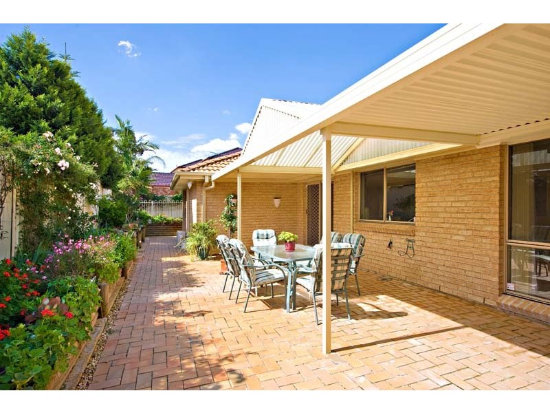 82 Glenfield Rd, Casula NSW 2170