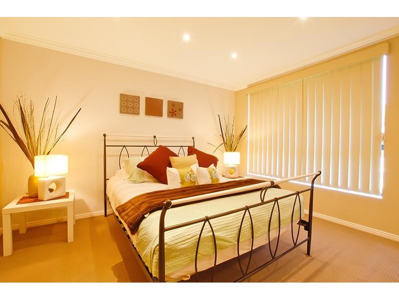 11  Finschaffen St, Holsworthy NSW 2173