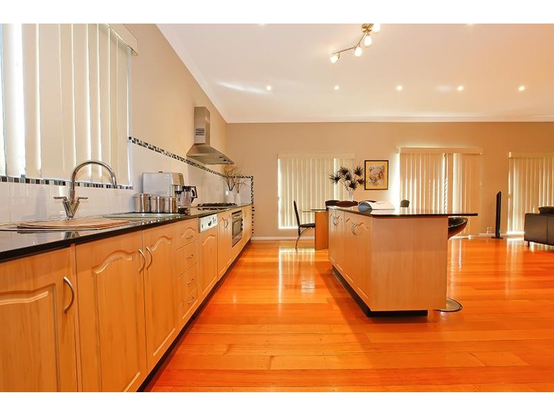 11  Finschaffen St, Holsworthy NSW 2173