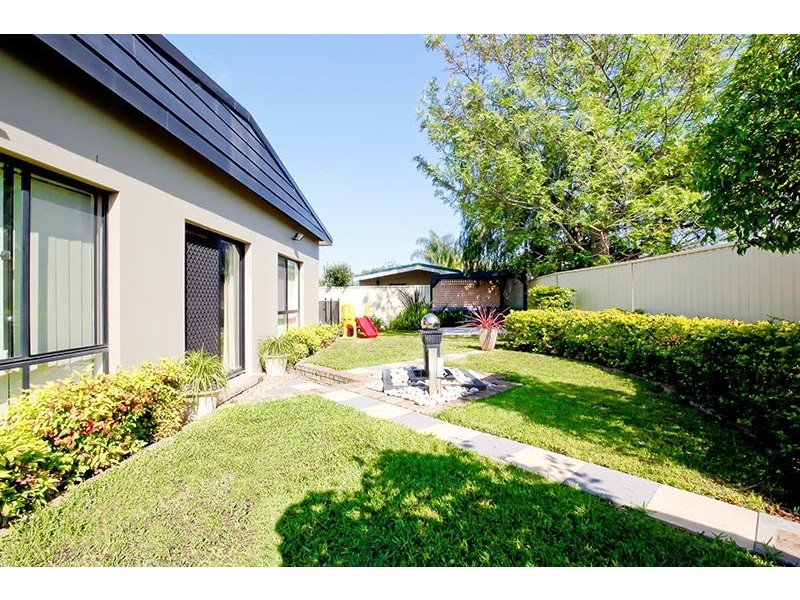 11  Finschaffen St, Holsworthy NSW 2173