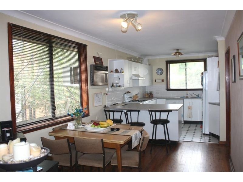 9  Bardia Pde, Holsworthy NSW 2173