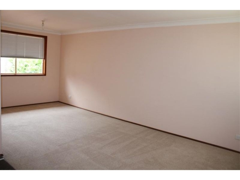 26  Wimbledon Crt, Wattle Grove NSW 2173