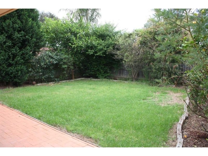 26  Wimbledon Crt, Wattle Grove NSW 2173