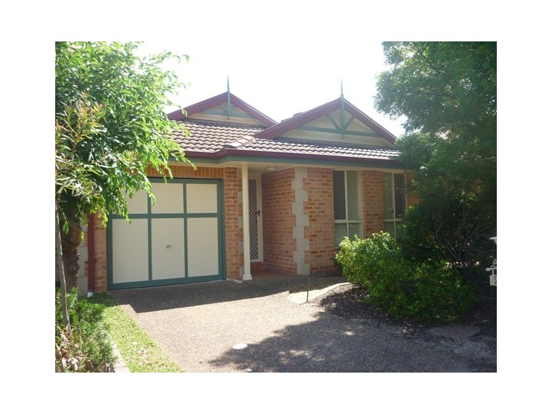 20 Jimbour Crt, Wattle Grove NSW 2173