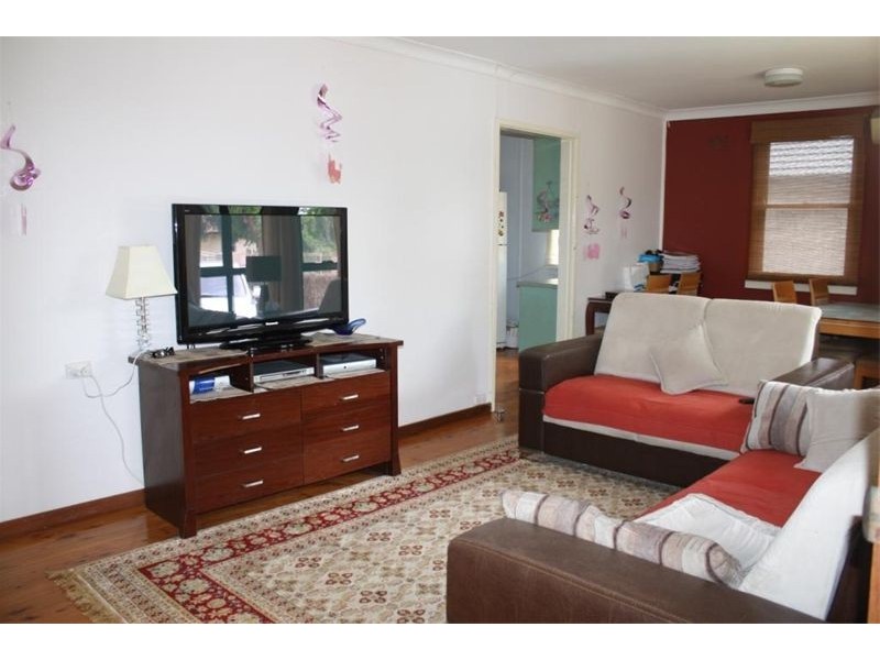 31  Salamaua Cr, Holsworthy NSW 2173