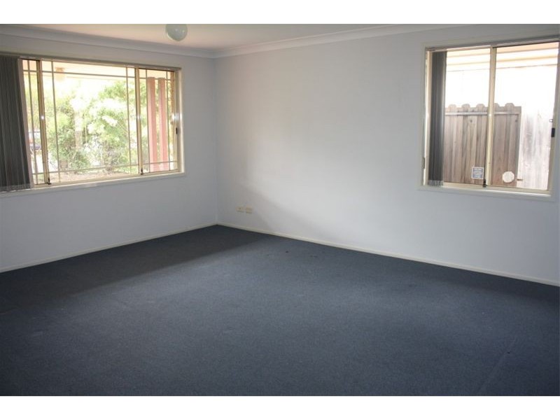 20 Wombeyan Crt, Wattle Grove NSW 2173