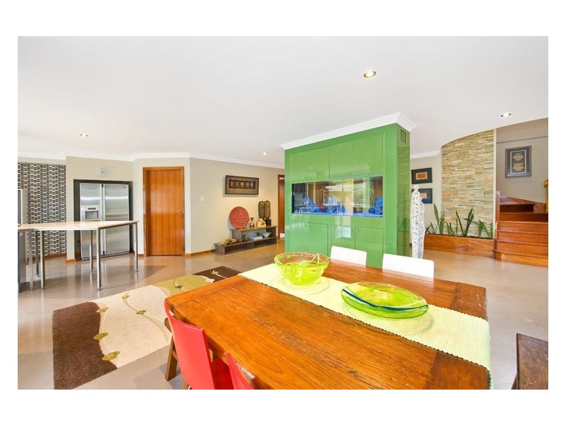 54  St George Cres, Sandy Point NSW 2172