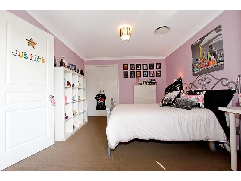 14  Beddington Crt, Wattle Grove NSW 2173