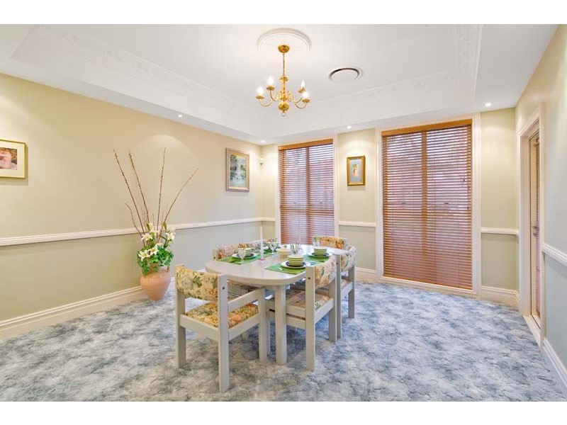 1  Bakeri Crt, Voyager Point NSW 2172