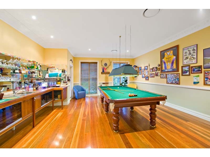 1  Bakeri Crt, Voyager Point NSW 2172