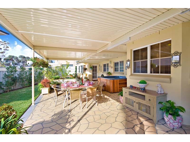 1  Bakeri Crt, Voyager Point NSW 2172