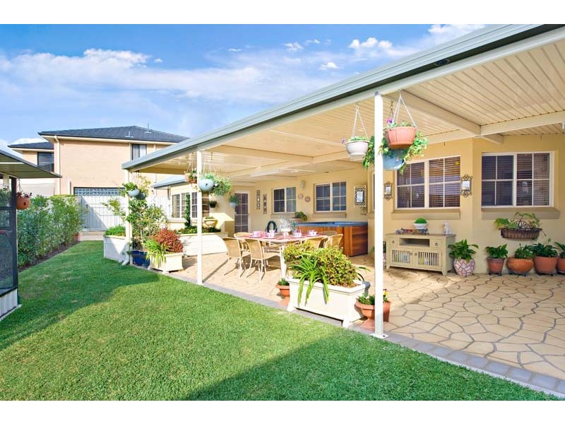 1  Bakeri Crt, Voyager Point NSW 2172