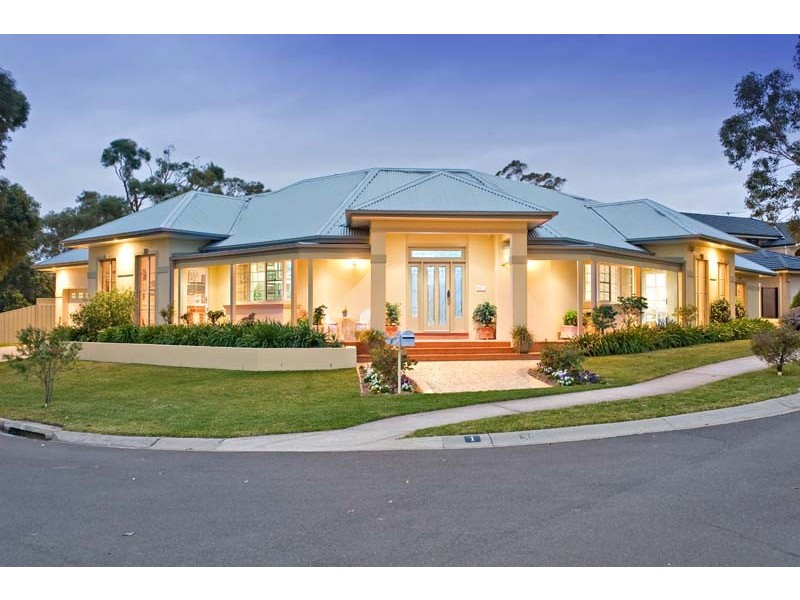 1  Bakeri Crt, Voyager Point NSW 2172