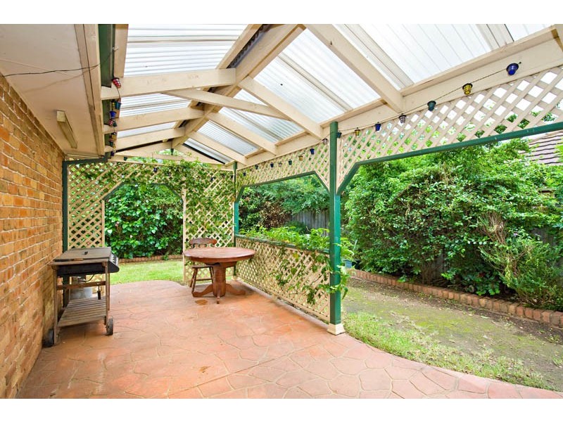 22  Castlerock Crt, Wattle Grove NSW 2173