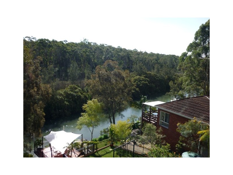 1  Gambier Ave, Sandy Point NSW 2172