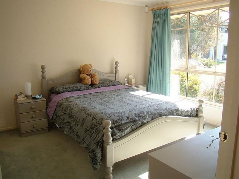 8 Aitape Place, Holsworthy NSW 2173