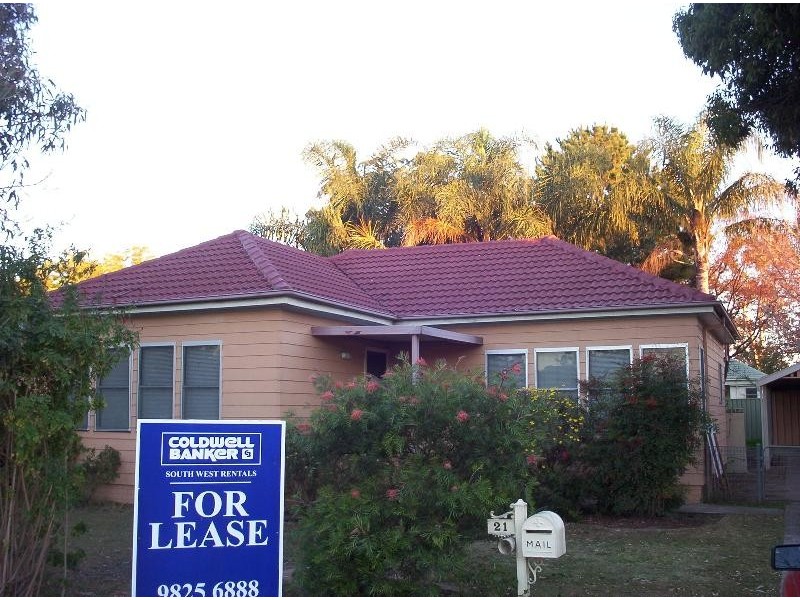 21 Birdwood Avenue, Holsworthy NSW 2173