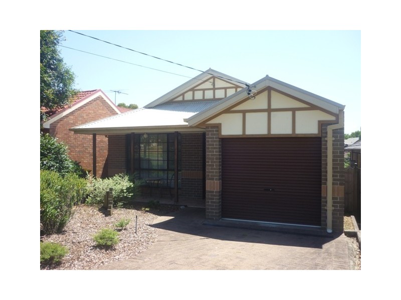 15 Gunnersmews, Wattle Grove NSW 2173