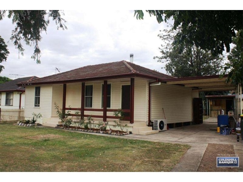 20 Komiatum Crt, Holsworthy NSW 2173