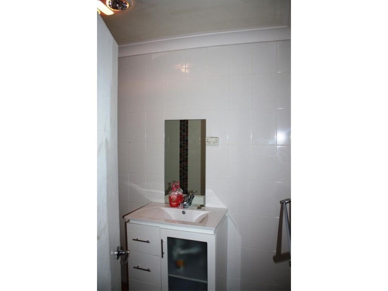 20 Komiatum Crt, Holsworthy NSW 2173