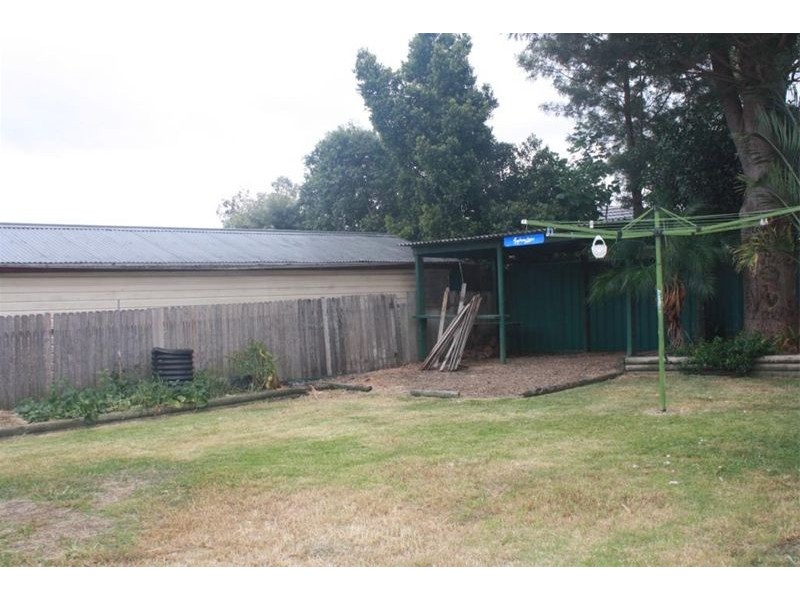20 Komiatum Crt, Holsworthy NSW 2173