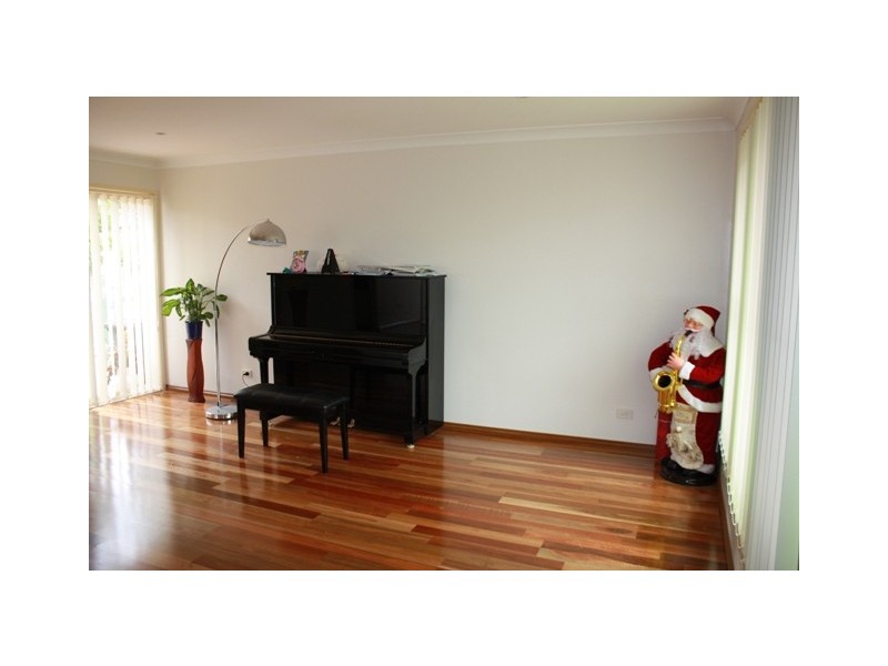 21  Sanctuary Place, Chipping Norton NSW 2170