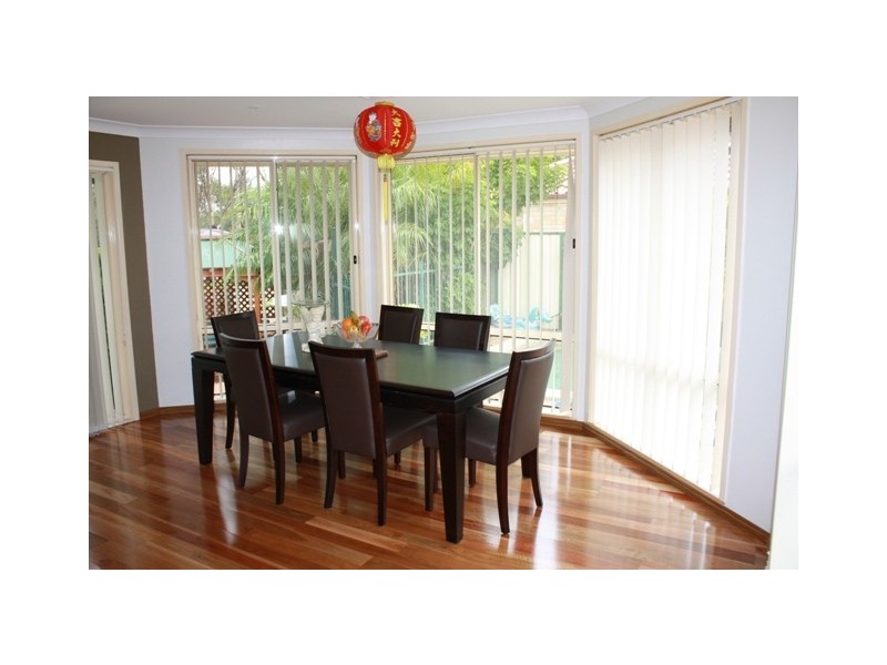 21  Sanctuary Place, Chipping Norton NSW 2170